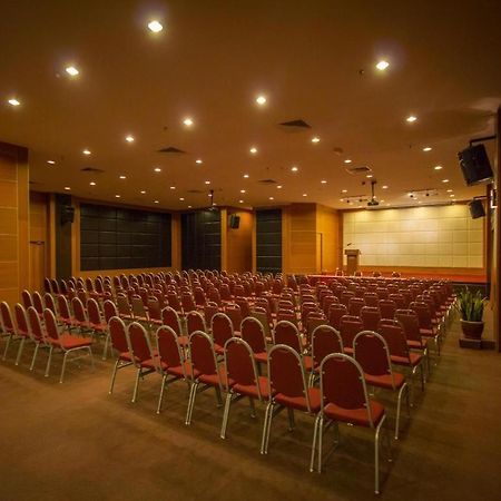 Hotel Continental Penang Джорджтаун Экстерьер фото