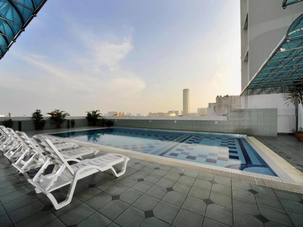 Hotel Continental Penang Джорджтаун Экстерьер фото