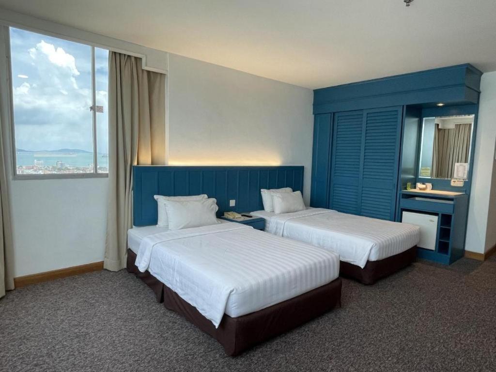Hotel Continental Penang Джорджтаун Экстерьер фото