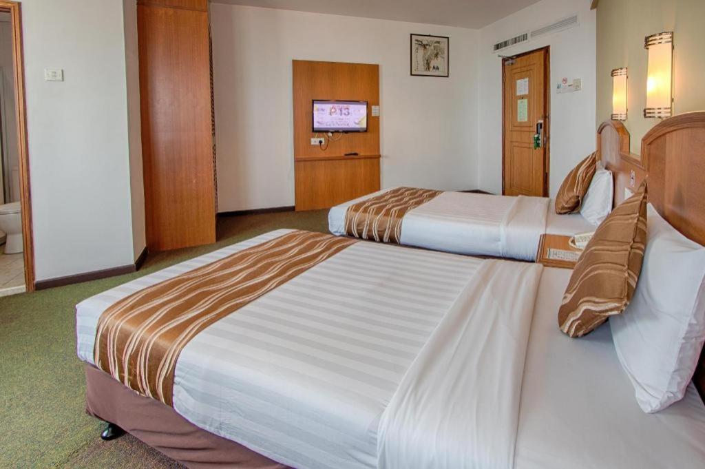 Hotel Continental Penang Джорджтаун Экстерьер фото