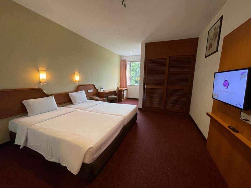 Hotel Continental Penang Джорджтаун Экстерьер фото