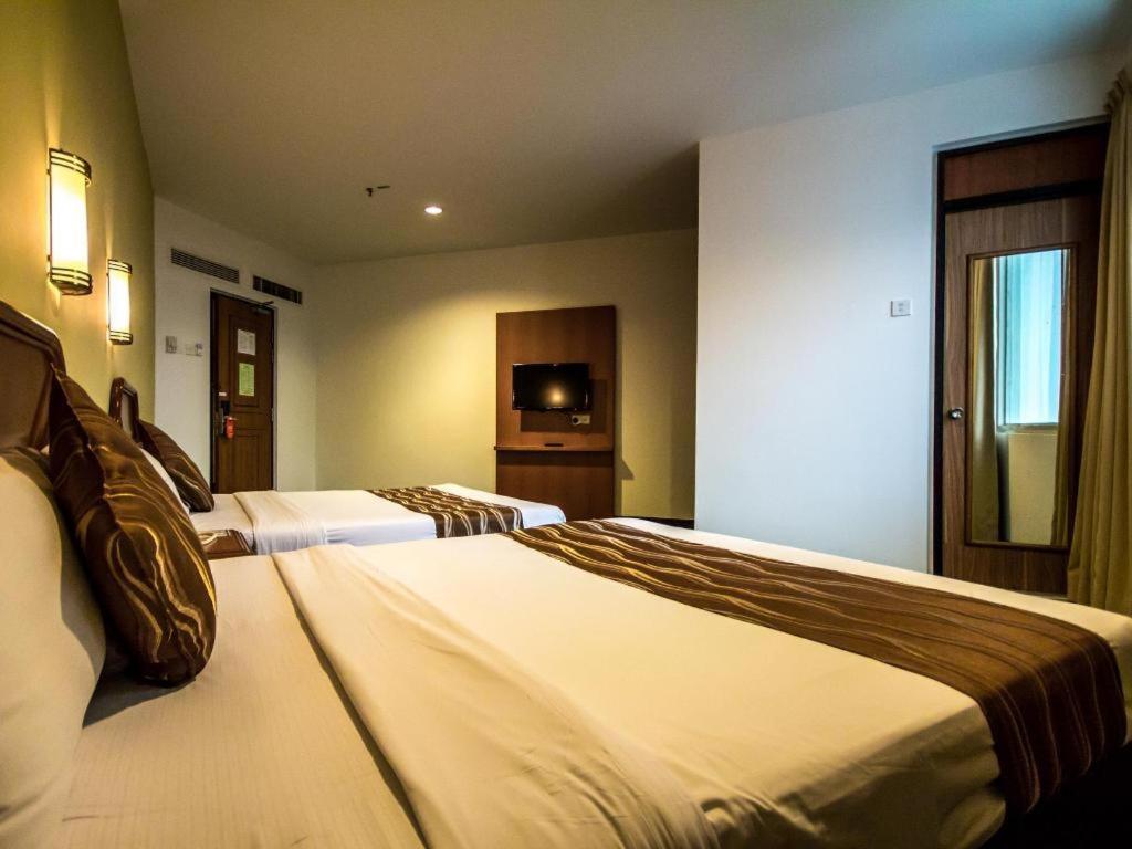 Hotel Continental Penang Джорджтаун Экстерьер фото