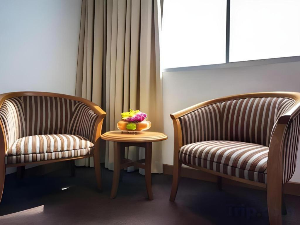 Hotel Continental Penang Джорджтаун Экстерьер фото