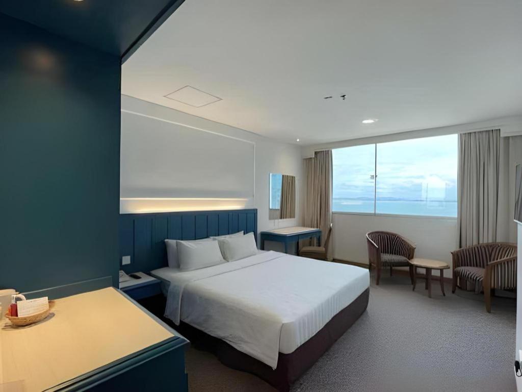 Hotel Continental Penang Джорджтаун Экстерьер фото